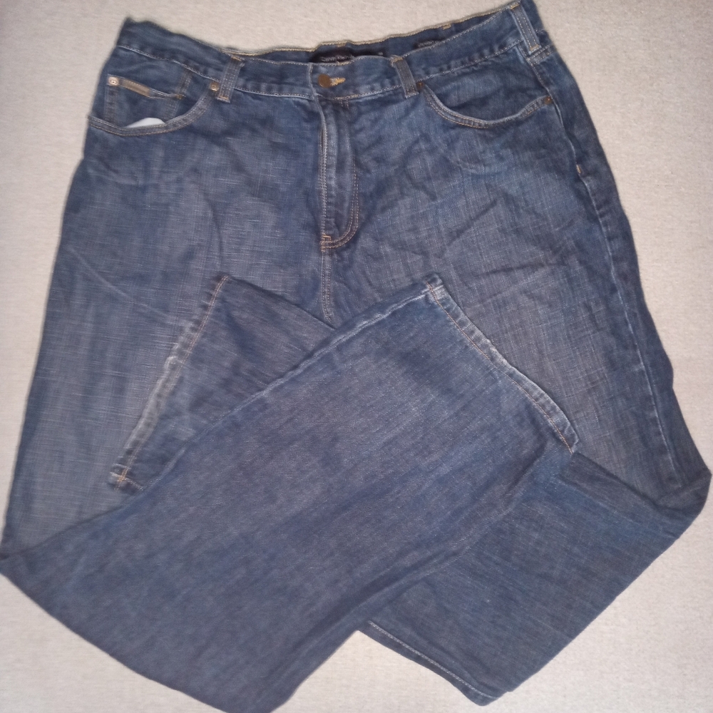 Calvin Klein straight leg mens jean size 38
